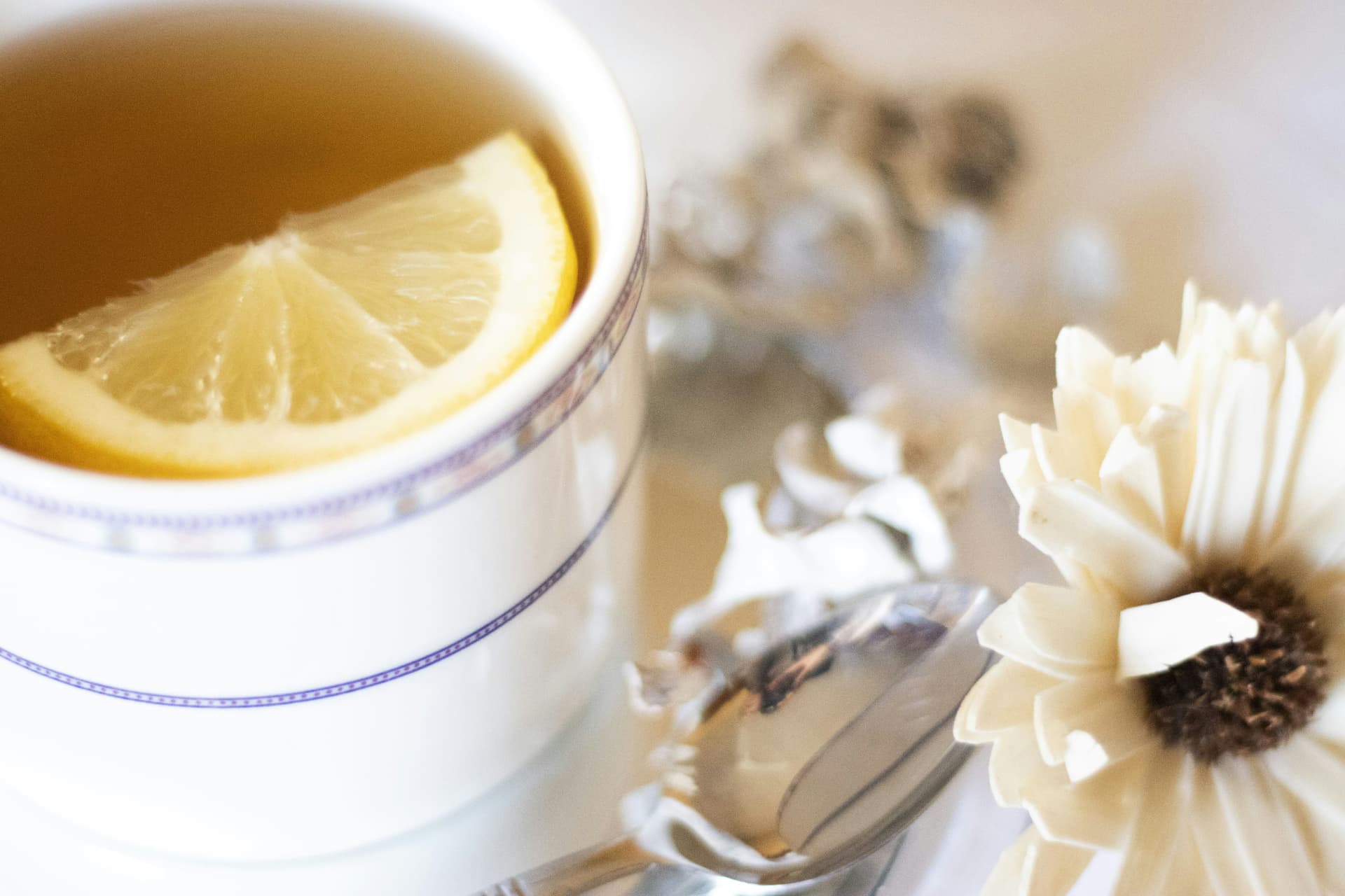 Honey, Lemon & Thyme Tea